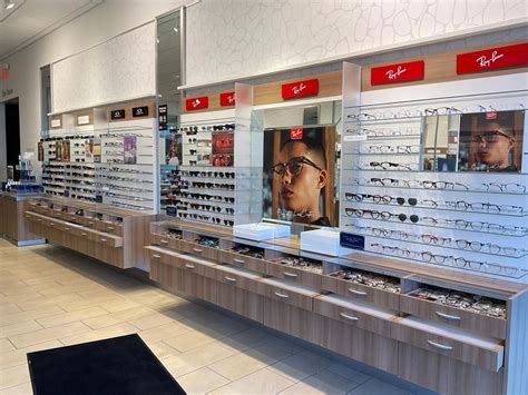 lenscrafters cedar rapids.